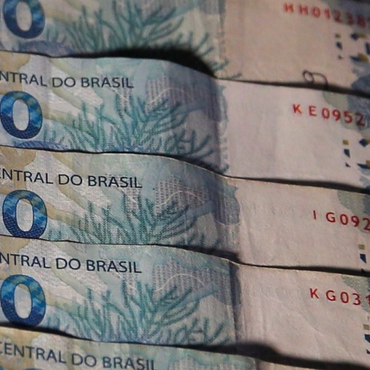 Beneficiários com NIS de final 8 recebem o novo Bolsa Família
