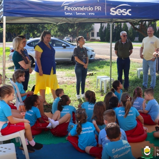 Biblioteca Móvel do Sesc atende alunos da rede municipal de ensino em Serranópolis do Iguaçu