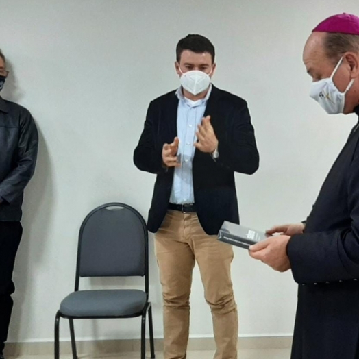 Bispo Dom Sérgio da Diocese de Foz do Iguaçu visita Cresol Costa Oeste