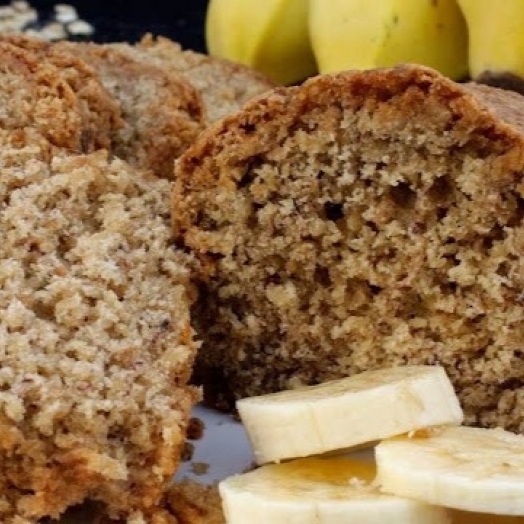 Bolo de banana com aveia - Sem açúcar e sem farinha