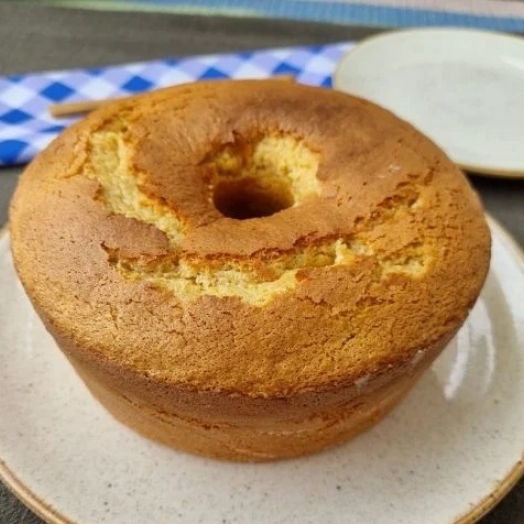 Bolo de fubá simples e gostoso