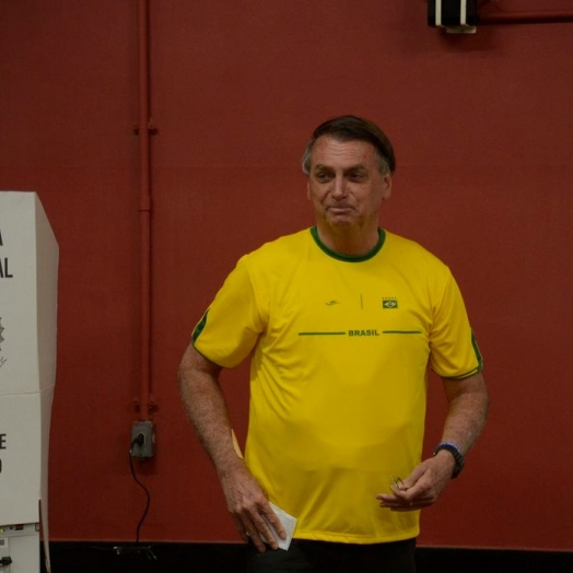 Eleições 2022: Bolsonaro vota em escola municipal no Rio de Janeiro