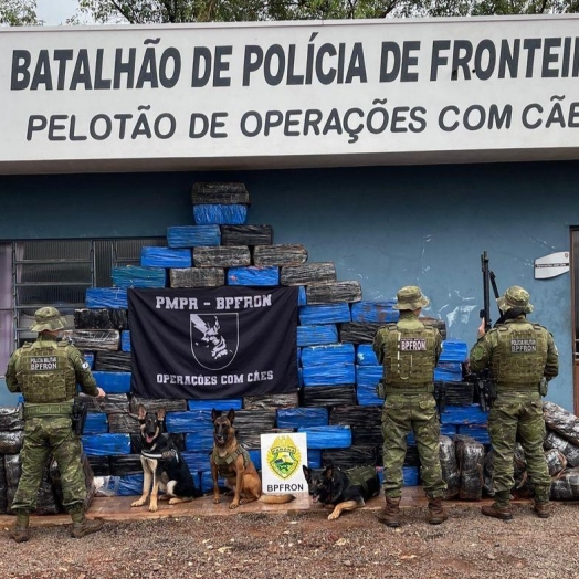 BPFRON apreende 2 toneladas de maconha em Santa Helena