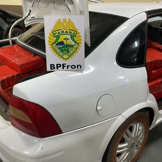 BPFRON apreende veículo carregado com 561 kg de drogas em Guaíra