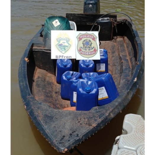 BPFRON e PF apreendem embarcação com agrotóxicos em Pato Bragado