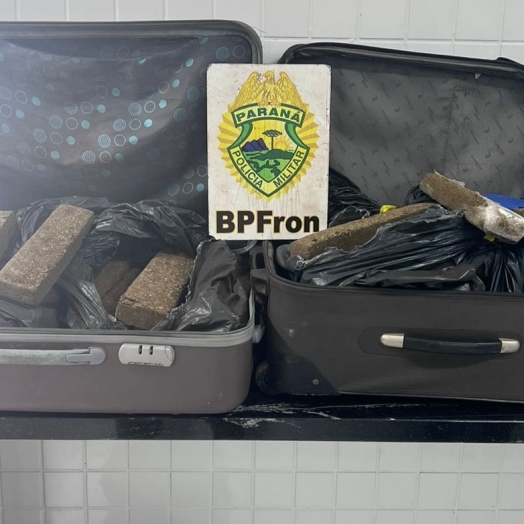 BPFRON e Polícia Federal apreendem 39,4 kg de drogas em Cascavel-PR