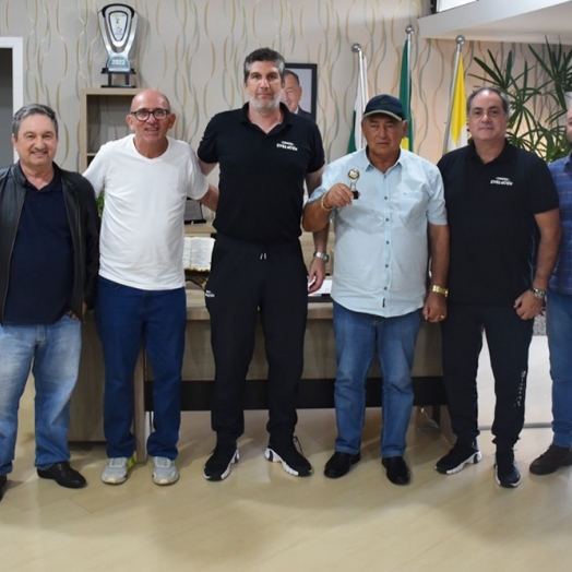 Brasil e Colômbia vão disputar a final da Liga Evolução de Futsal em São Miguel do Iguaçu