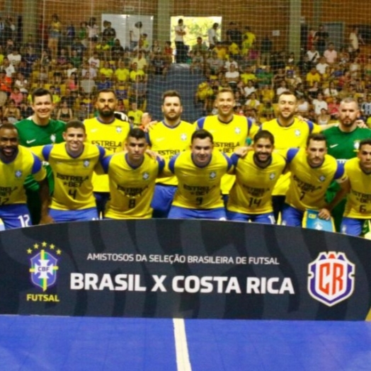 Brasil vence a Costa Rica no desafio Internacional de Futsal em Itaipulândia