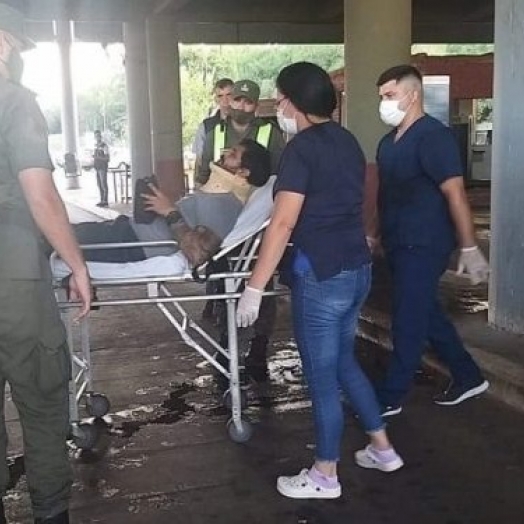 Brasileiro atropela agente migratório na aduana de Puerto Iguazú