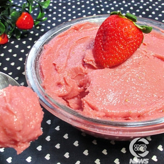 Brigadeiro de morango: Recheio para bolos e cupcakes