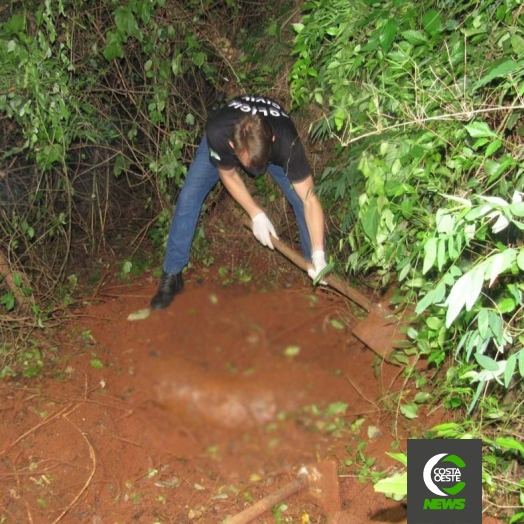 Cadáver é encontrado enterrado no interior de Santa Helena