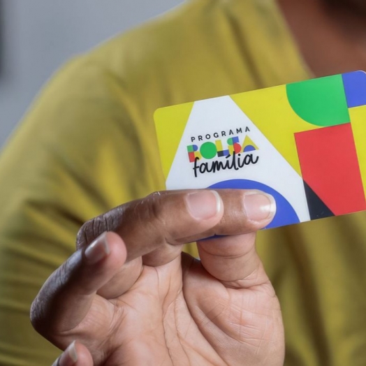 Caixa paga novo Bolsa Família a beneficiários com NIS de final 6