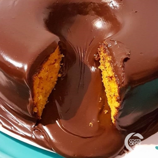 Calda de chocolate para bolos PERFEITA