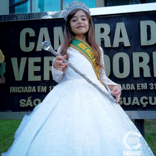Câmara presta homenagem a Mini Miss que representará São Miguel do Iguaçu no concurso internacional Baby Model World