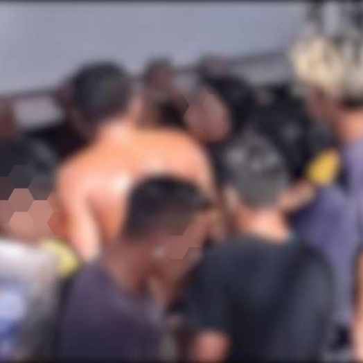 Caminhão carregado com 16 toneladas de frango é saqueado na BR 277