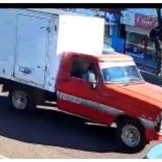 Camionete F-1000 com placas de São José das Palmeiras é furtada