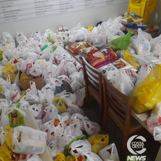 Carnaval Terra das Águas arrecadou cerca de duas toneladas de alimentos em Santa Helena