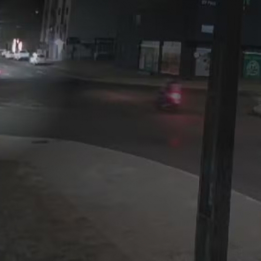 Carro bate em motocicleta, perde controle, atropela e mata menino de 9 anos no Paraná