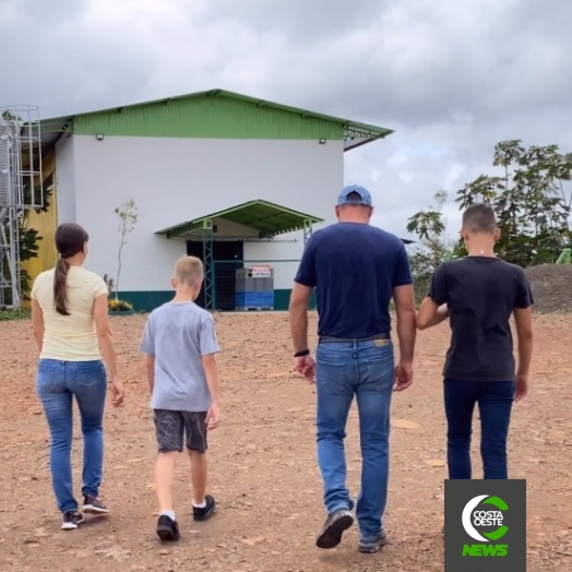 Casal volta para o campo para realizar sonho dos filhos