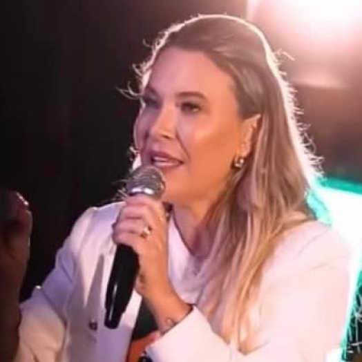 Cátia Valente assume presidência da casa verde e amarela em São Miguel do Iguaçu