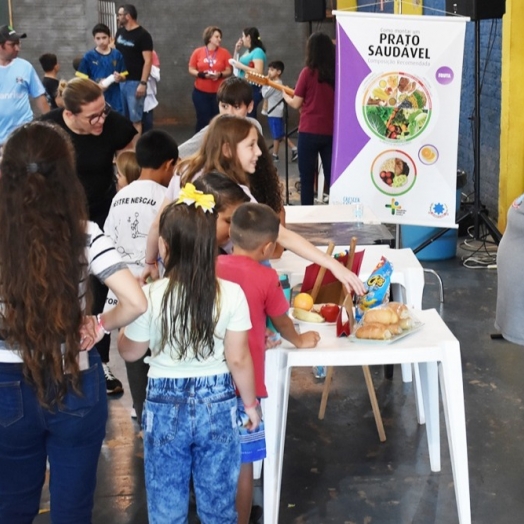Centenas de pessoas participam do projeto ‘Criança em Ação’ no Bairro Floresta