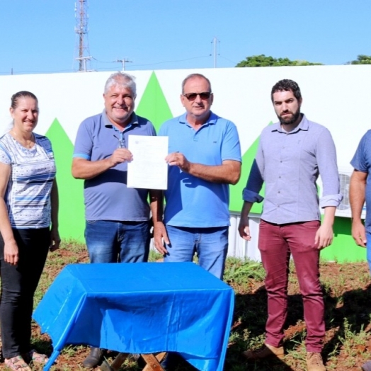 CMEIs de Itaipulândia receberão melhorias com pracinha e demais estruturas: Ordem de Serviços foi assinada