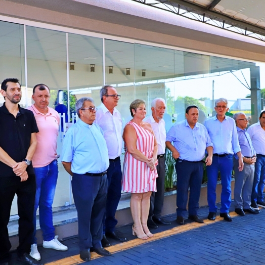 Com a presença do Vice-Governador, Itaipulândia inaugura Auditório do Colégio Costa e Silva