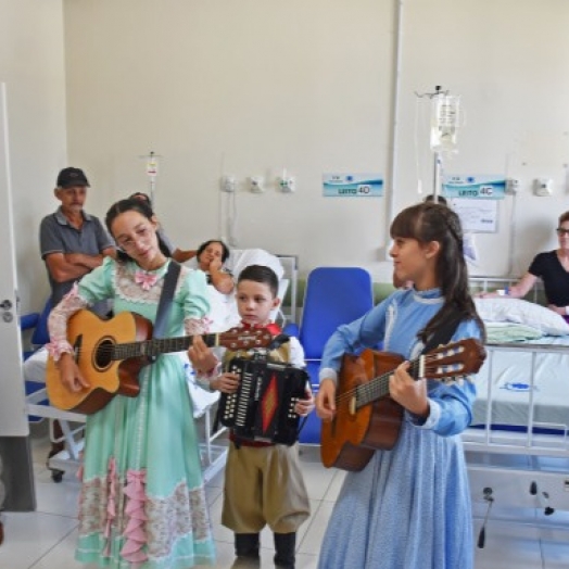 Comitê de Humanização do Hospital e Maternidade Municipal São Miguel Arcanjo realiza ação com os pacientes