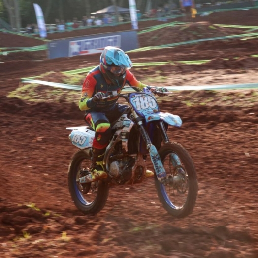 Competidores de todo o Brasil estarão em Santa Helena para etapa paranaense de motocross