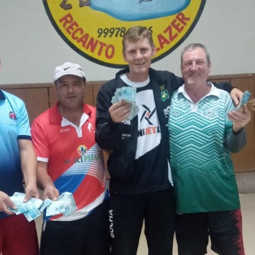 Conheça os campeões do torneio de bocha individual e trio realizado em Santa Helena