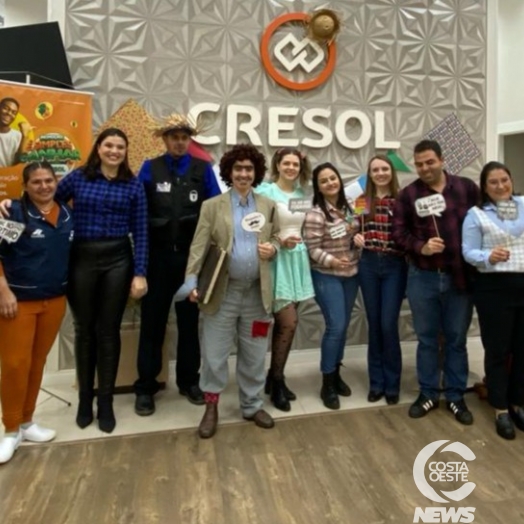 Cresol Conexão entrega prêmio de 1500 reais e celebra festa julina em São Miguel do Iguaçu