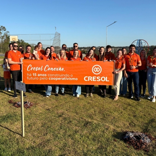 Cresol Conexão promove o plantio de mais de 200 mudas nativas