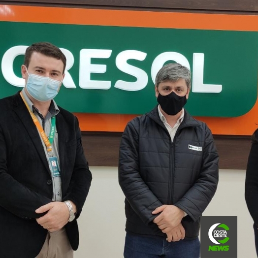 Cresol Costa Oeste recebe visita do Presidente da FETAEP