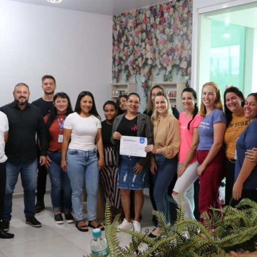 Curso de Escova - Modelagem dos Cabelos: Concluiu mais uma etapa do programa Qualifica Santa Helena