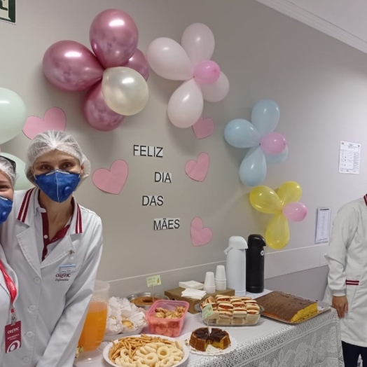 Dia das Mães é lembrado com carinho nas unidades do CEONC Hospital do Câncer