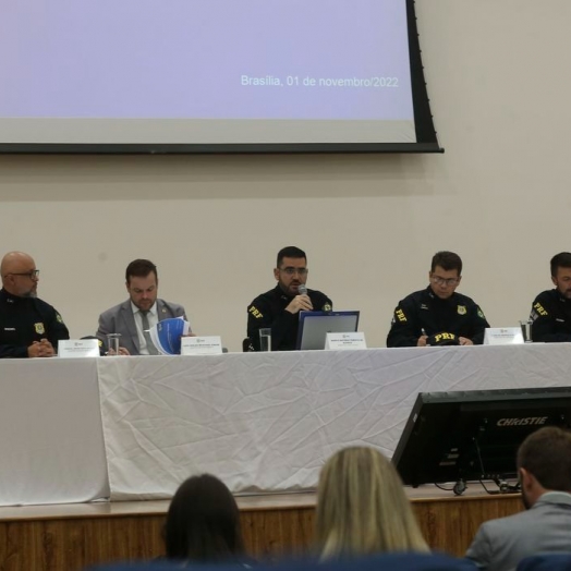 Diretoria da PRF nega ter se omitido e permitido bloqueios em rodovias