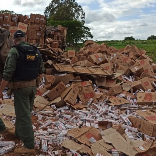 Durante final de semana, PRF no Paraná dá prejuízo de mais de R$ 4 milhões ao crime organizado