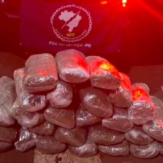 Eletrônicos e quase 30 kg de drogas são apreendidos em ações distintas