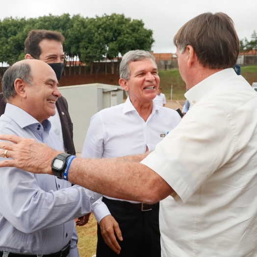 Em Cascavel, Bolsonaro destaca o apoio da Itaipu ao desenvolvimento do Paraná