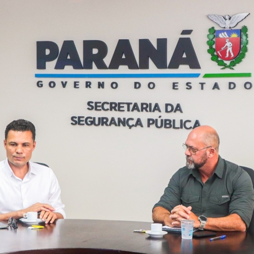 Em Curitiba prefeito França discute sobre Batalhão da PM com o secretário de Segurança Pública do Estado