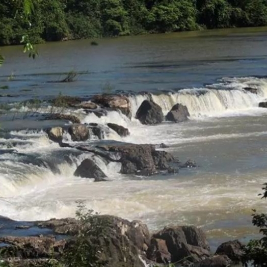 Embarcação com nove familiares vira e seis pessoas seguem desaparecidas no Rio Ivaí