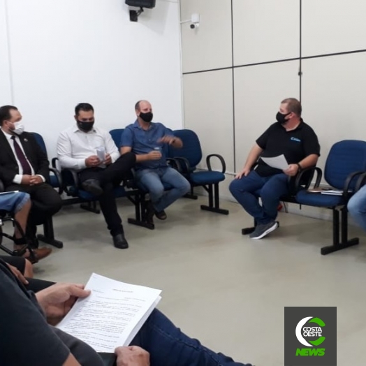 Empresários do ramo de eventos se reúnem com vereadores de Medianeira