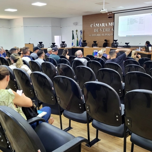 Encontro debate organização do Calendário de Eventos 2026 em Santa Helena