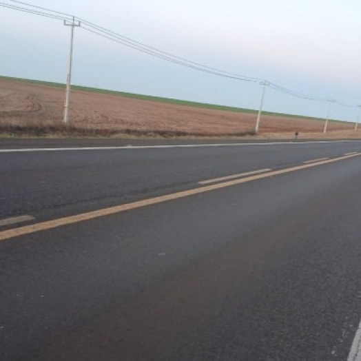 EPR Iguaçu realiza implantação de tachas refletivas em dois trechos da BR-277 neste domingo (20)