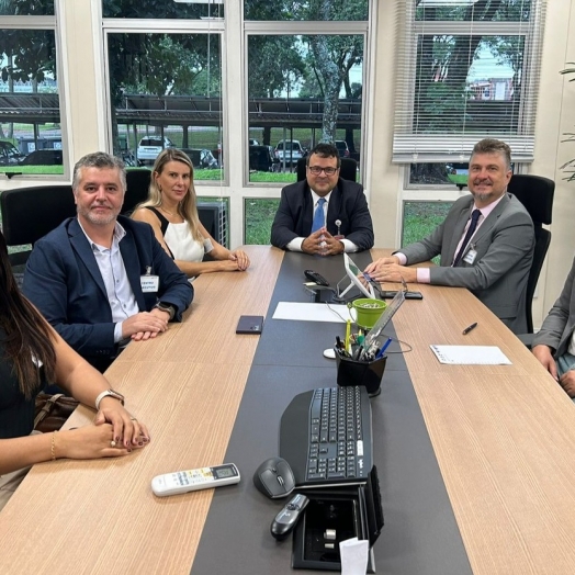 Equipe jurídica da Itaipu se reúne com representantes da OAB para debater ACO 3.555