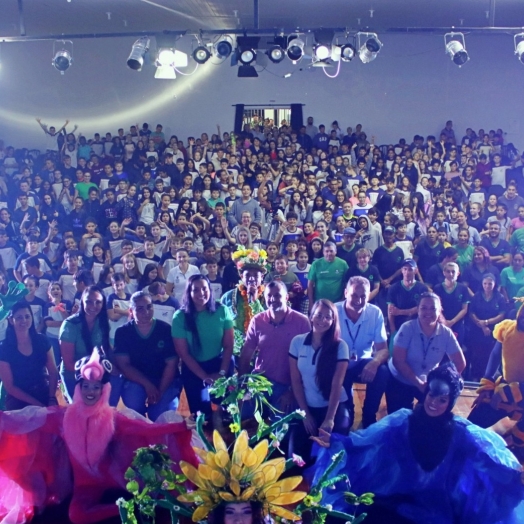 Evento em Itaipulândia ensina alunos sobre preservação e separação de resíduos