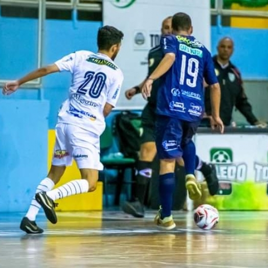 Fora de casa, Santa Helena Futsal cede empate, mas permanece na liderança do grupo