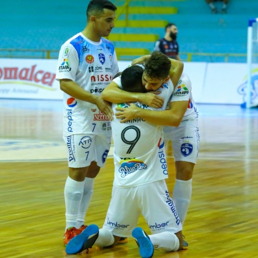 Foz Cataratas Poker Futsal estreia na Liga Nacional 2021 nesta sexta