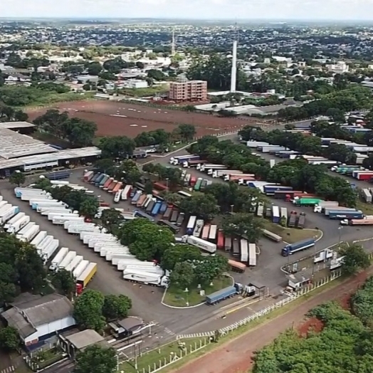 Foz do Iguaçu atinge o segundo maior movimento da história do Porto Seco