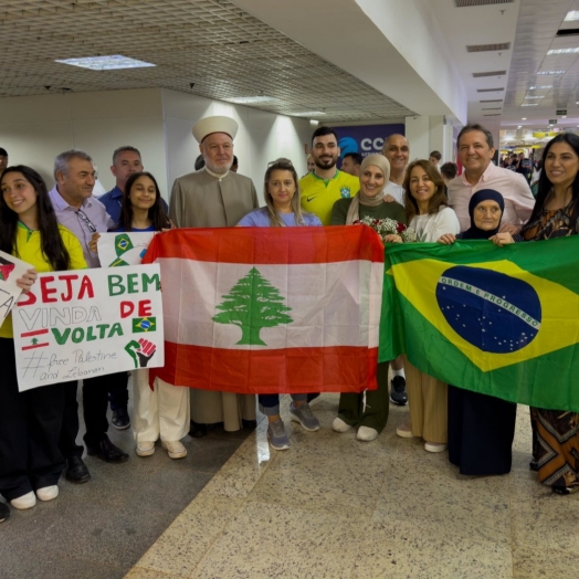 Foz do Iguaçu recebe brasileiros repatriados do Líbano